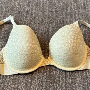 Victoria's Secret Cream Lace Bra